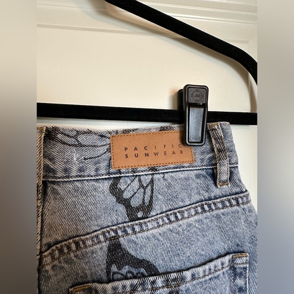 NWOT Pacsun butterfly jeans! 🦋 - Picture 4 of 6